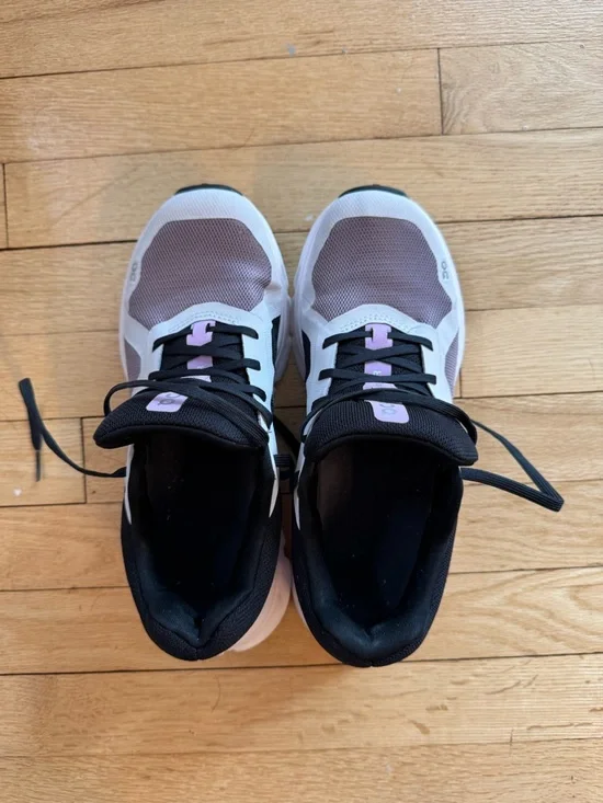 On Running Women's Cloud Runner Sneakers in Lavender/White/Black - Picture 3 of 6